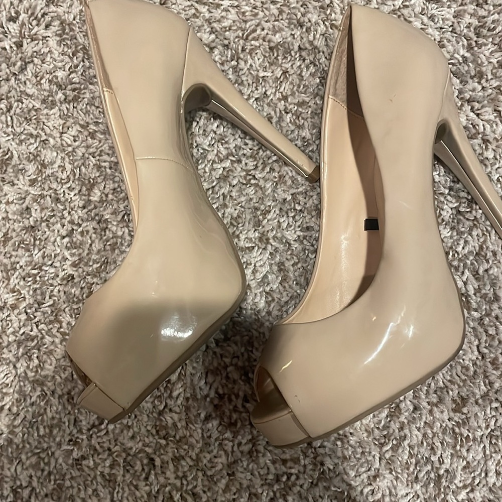 Guess peep toe 4 1/2 inch heels!
